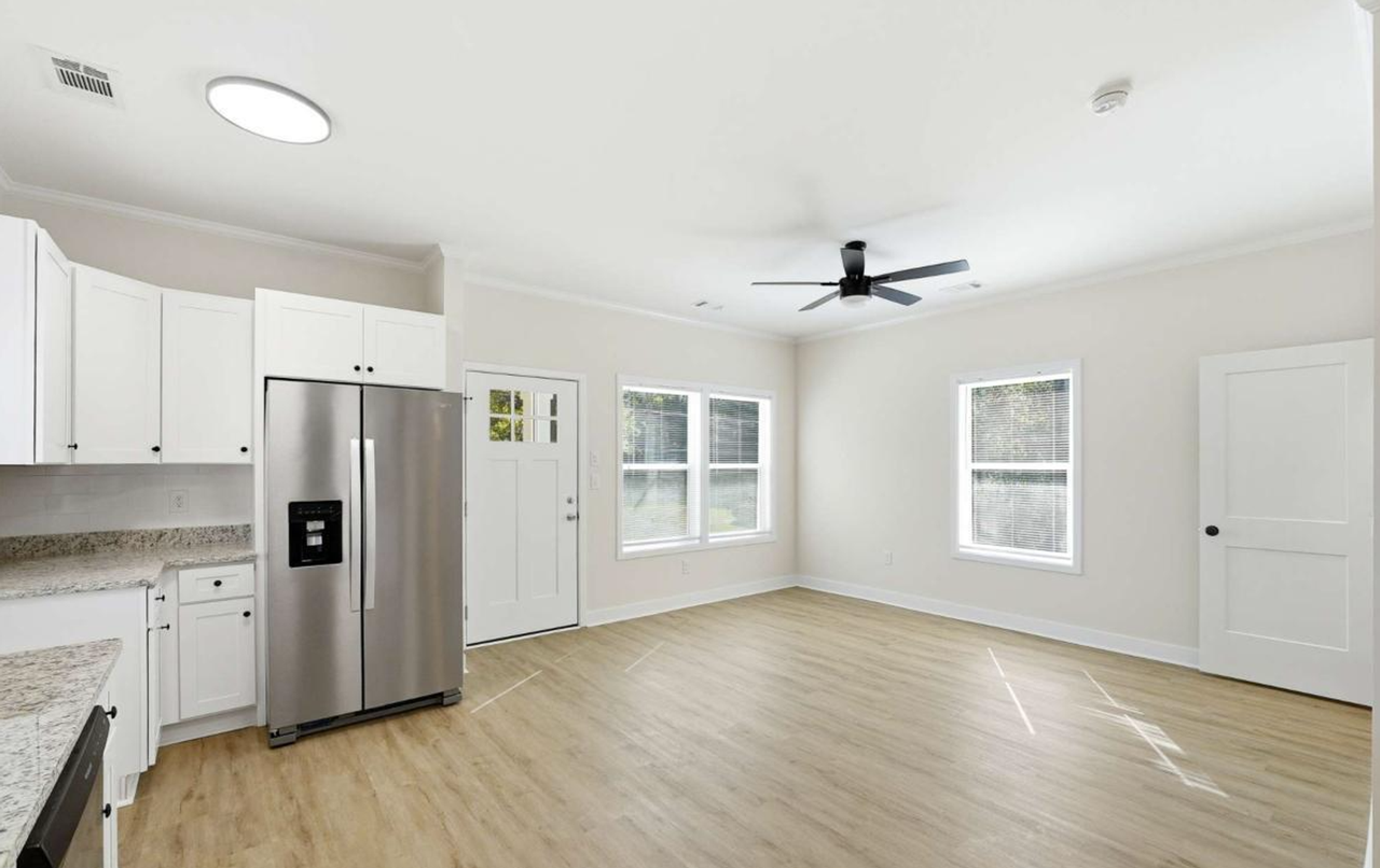 164 Indiana Ave - Photo 3 of 11