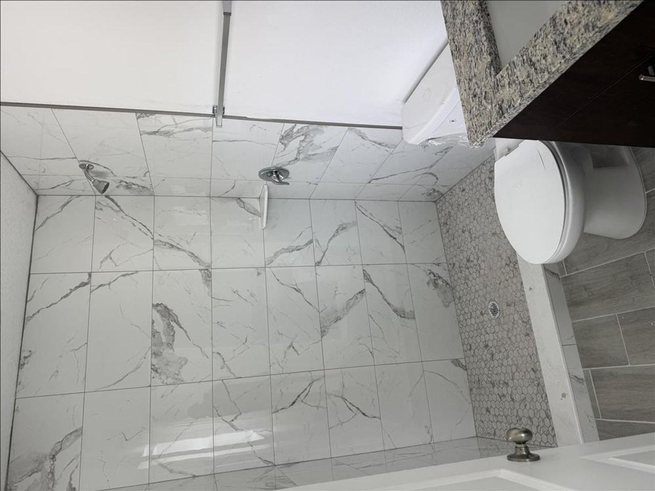 2922 E 21st Ave - Photo 4 of 13