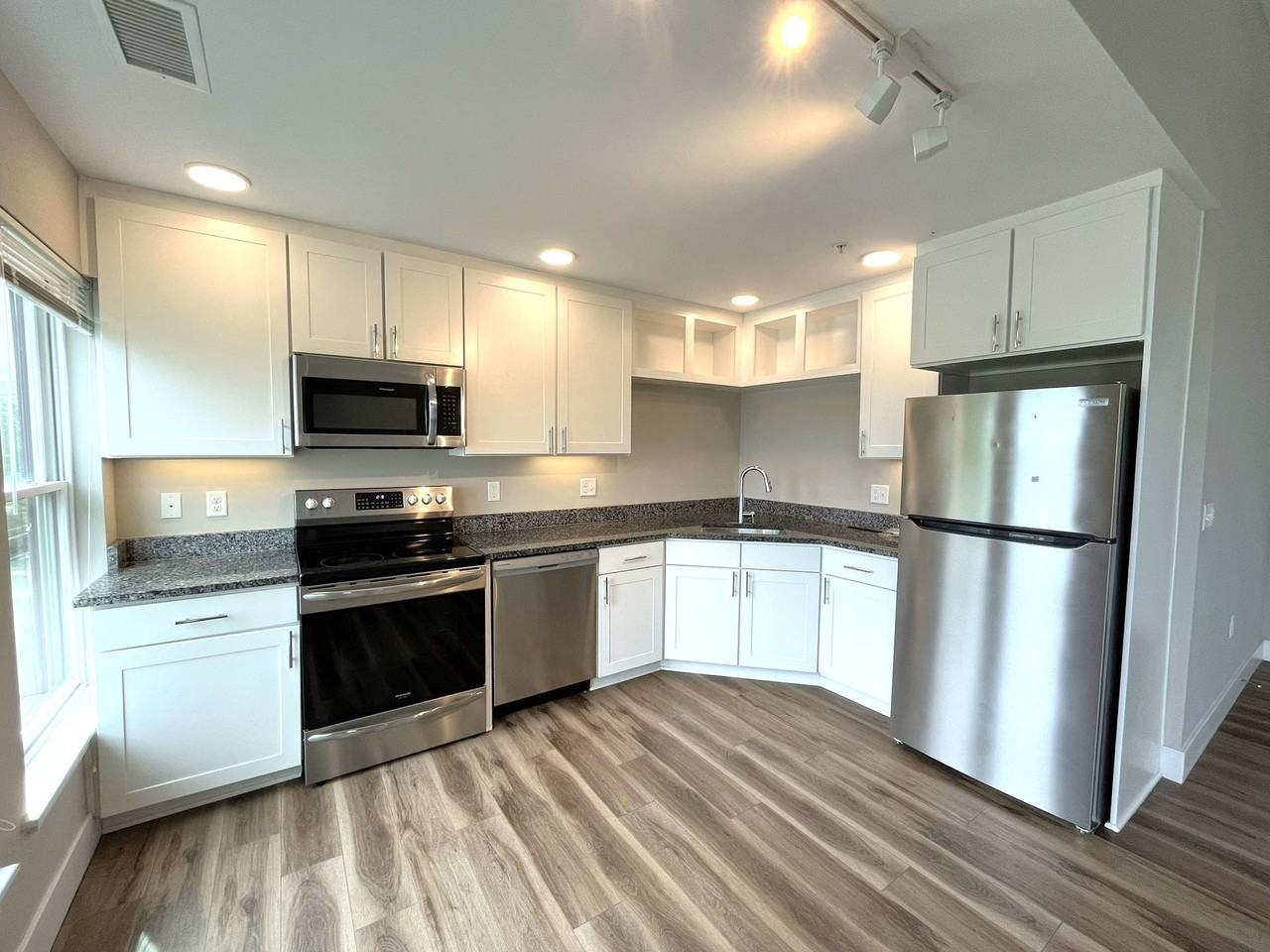 Sunrise Apartments - Photo 5 of 50