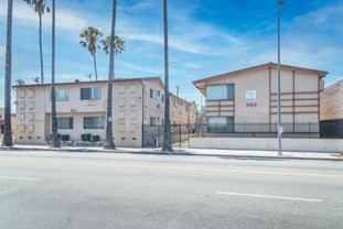 8419 - 8425 S. Western Ave - Photo 1 of 1