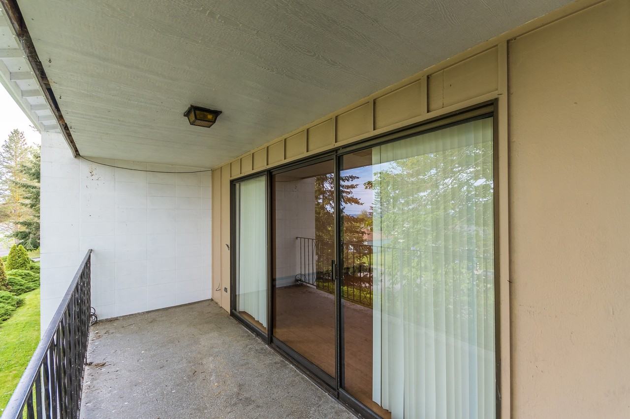 730 Sw Harrier Cir - Photo 4 of 11