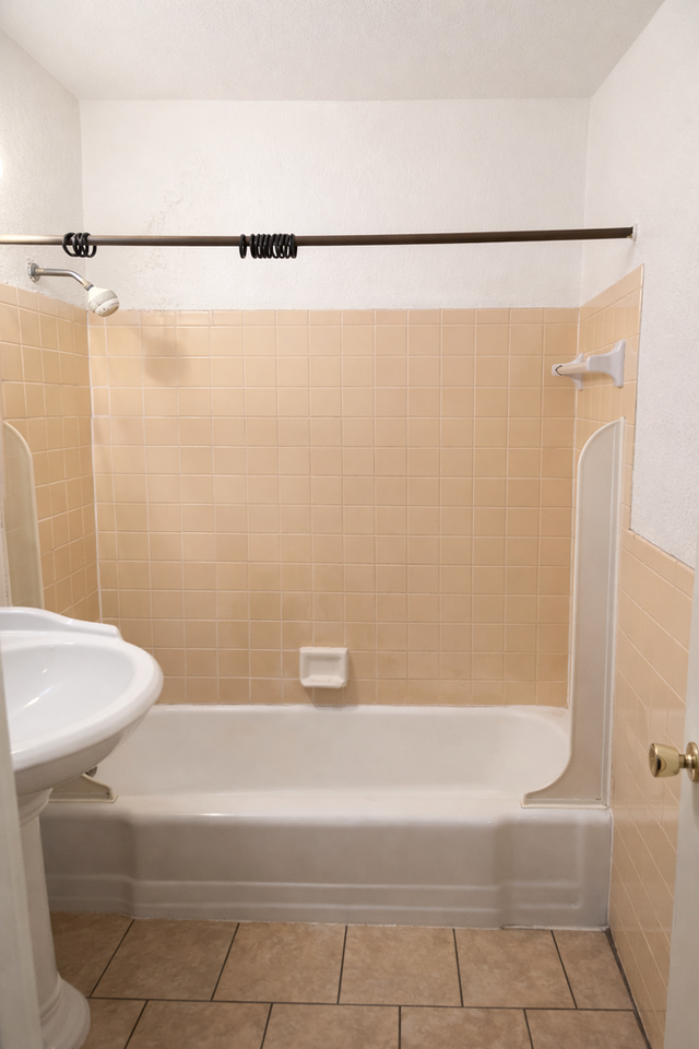 401-4TH - Photo 2 of 6