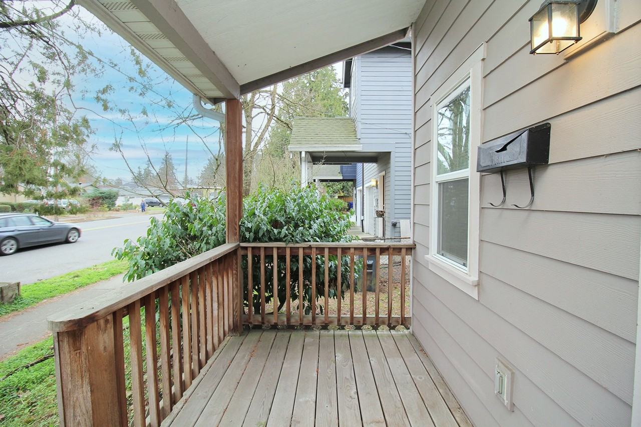 6731 N Albina Ave - Photo 3 of 26