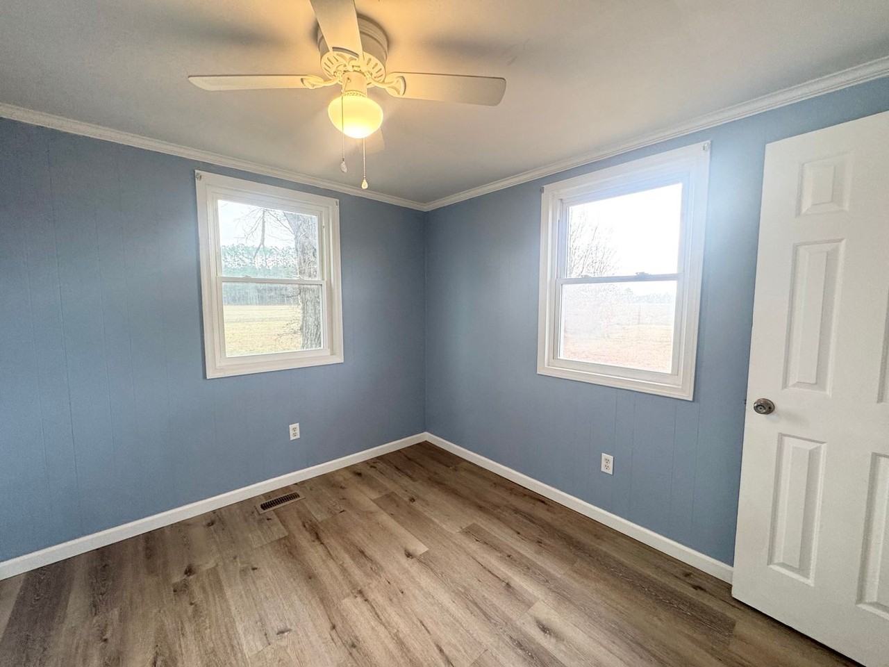 116 Cooper Rd - Photo 3 of 10