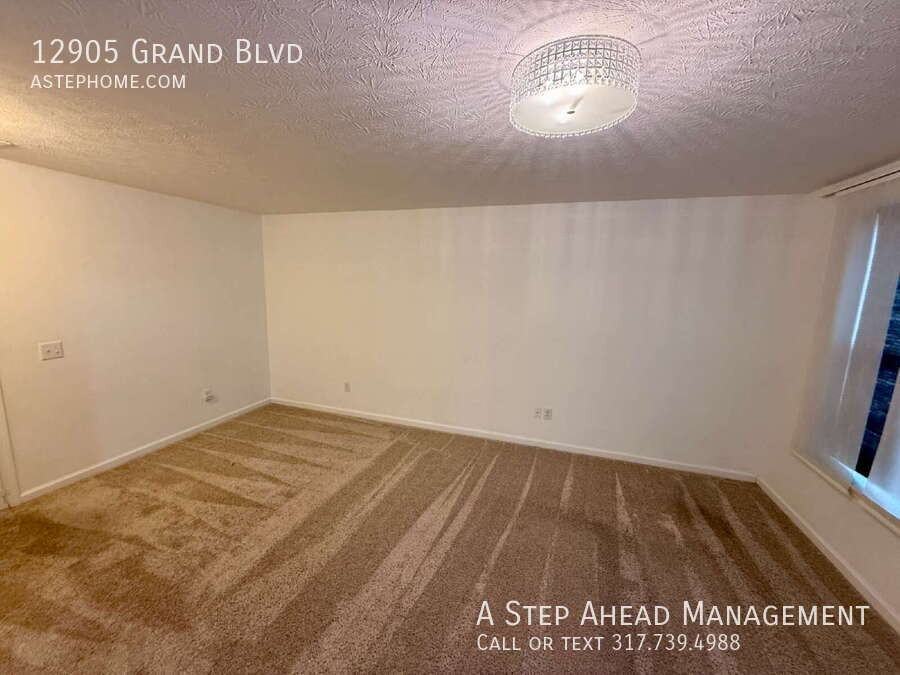 12905 Grand Blvd - Photo 5 of 27