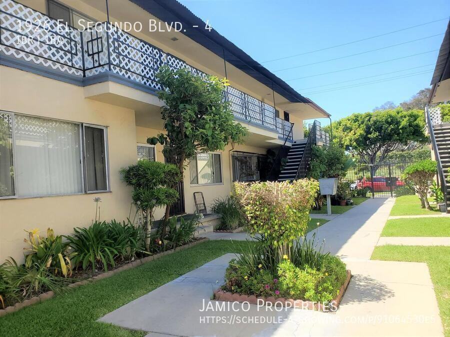 1926 W El Segundo Blvd #4 - Photo 3 of 10