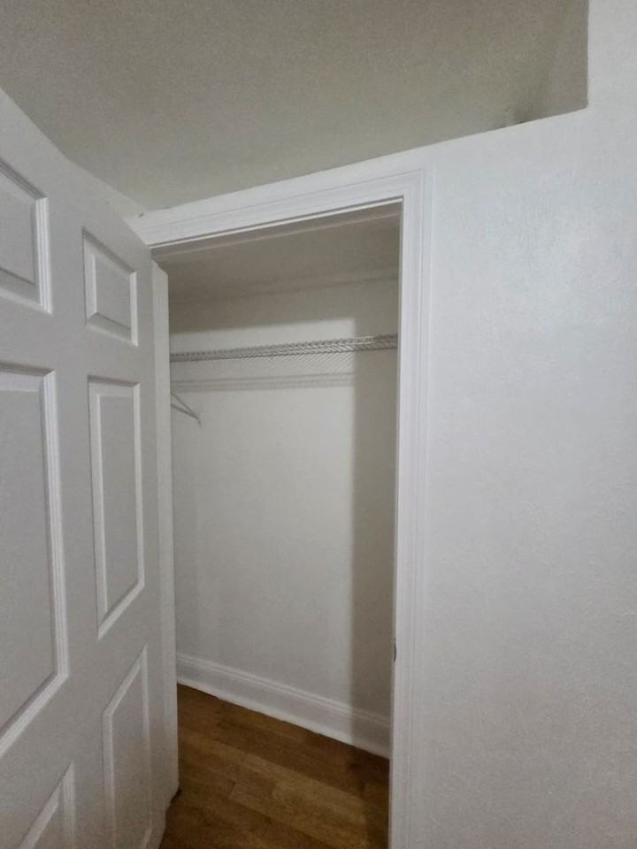 28 Carmel St - Photo 5 of 13