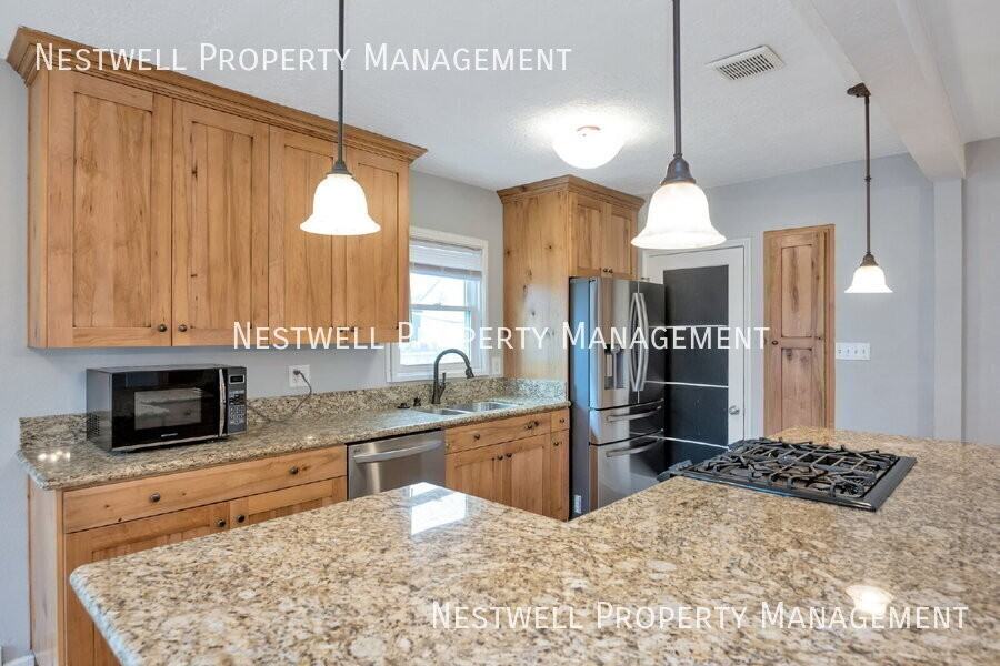 1160 E 500 S #A - Photo 6 of 20