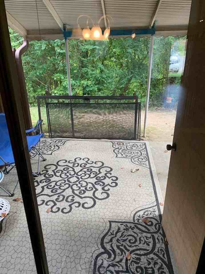 317 Rock Knoll Dr - Photo 3 of 10