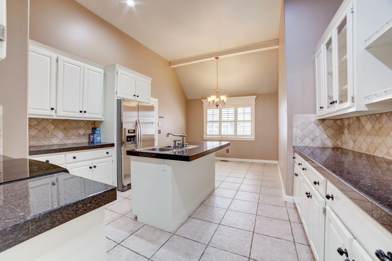 8208 S Delaware Pl - Photo 2 of 28