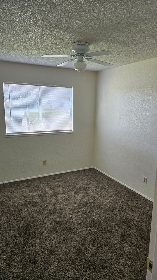 1051 9th St - Photo 5 of 19