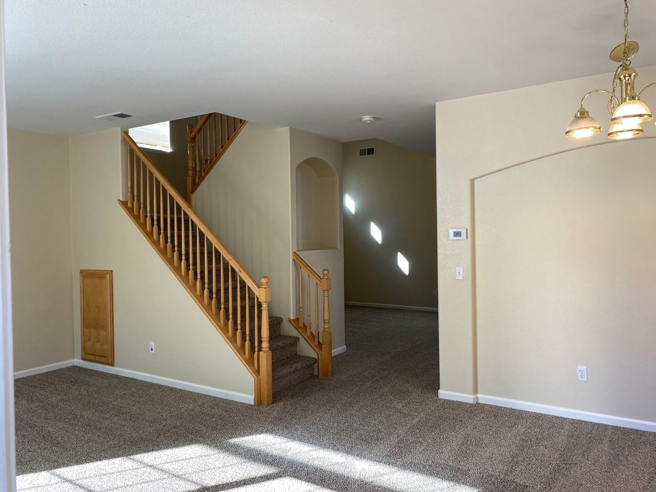 743 Queensland Cir - Photo 7 of 19