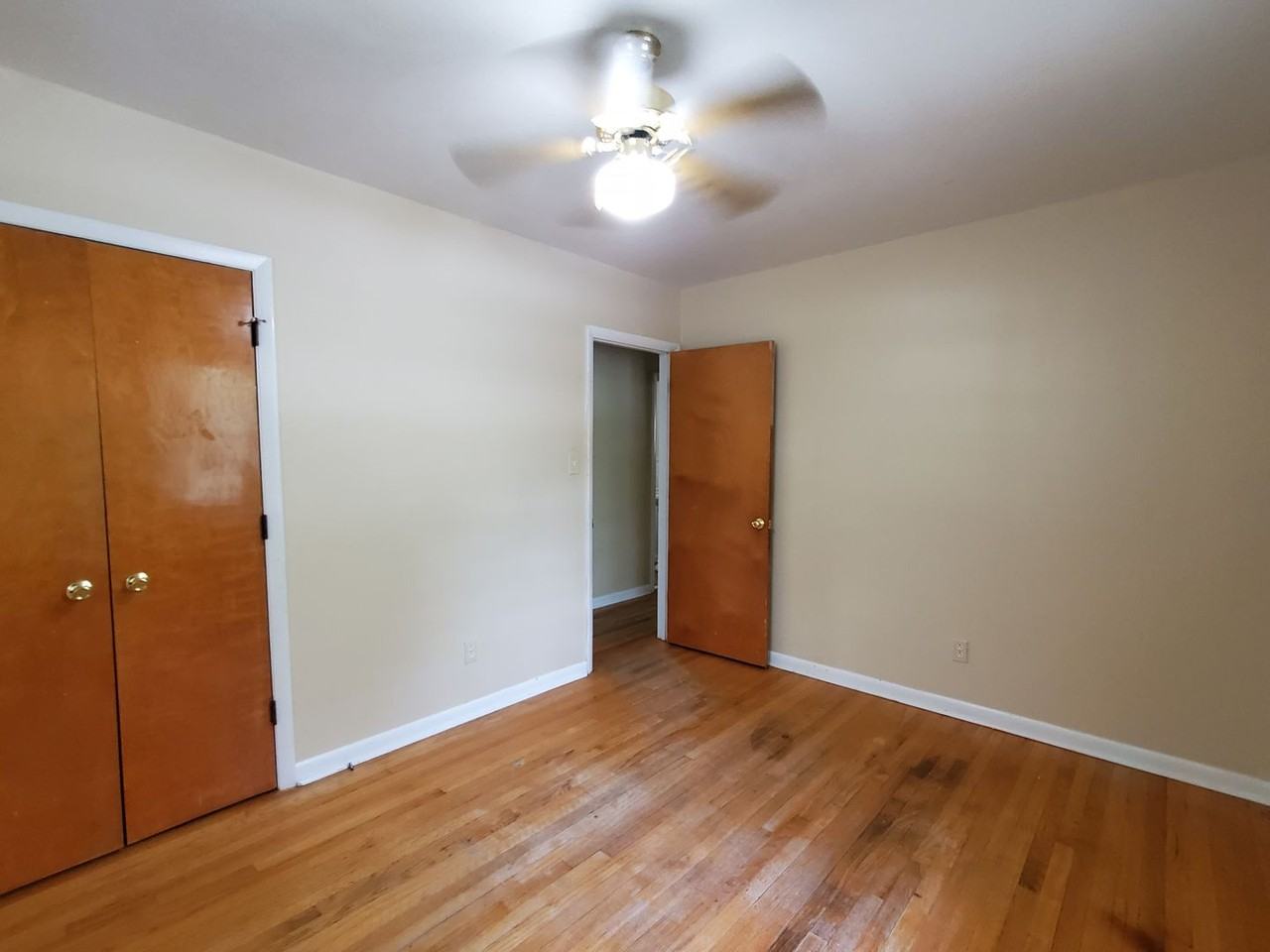 1850 Dewsberry Dr - Photo 5 of 18