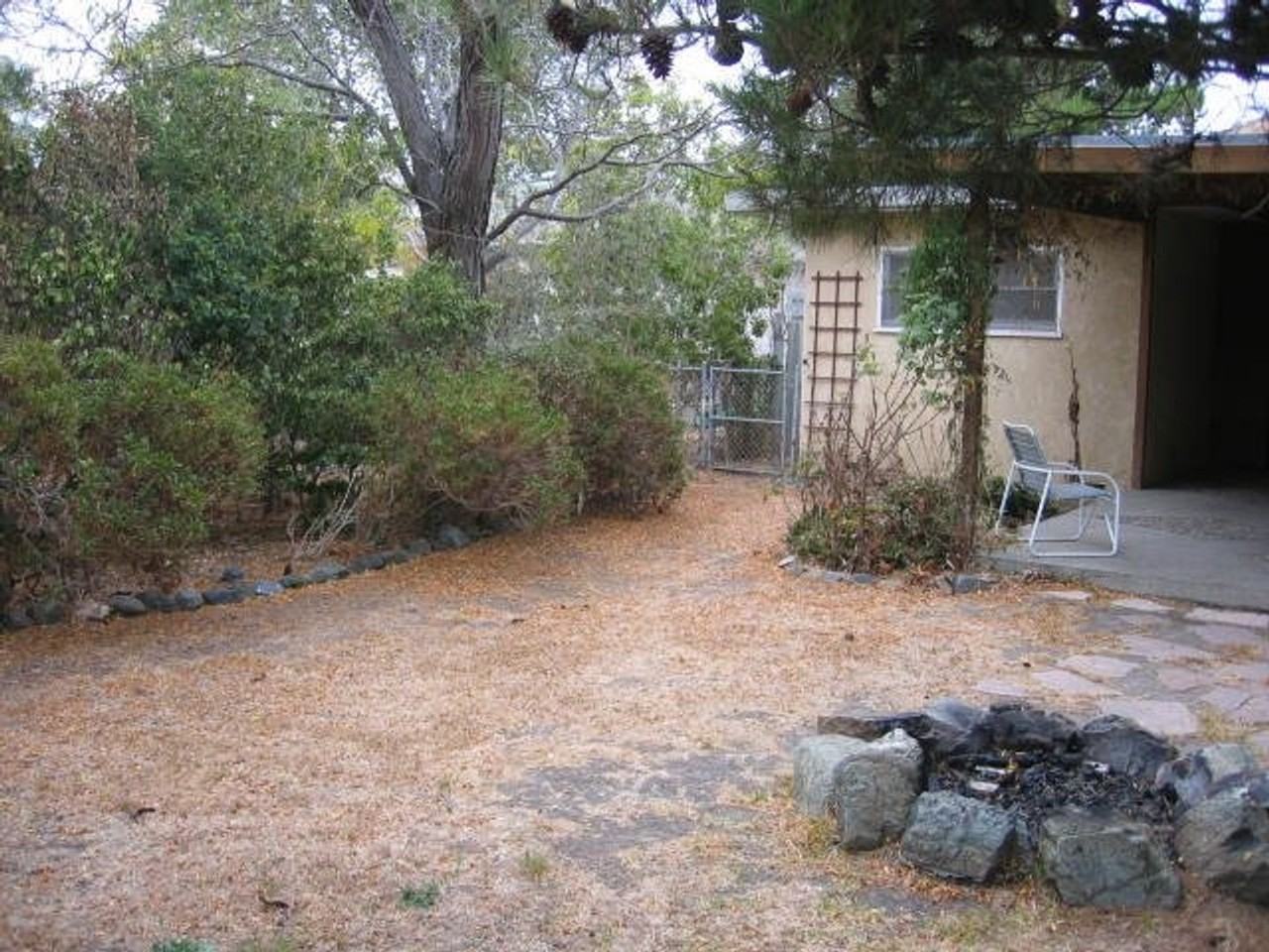 2132 Price St - Photo 4 of 14