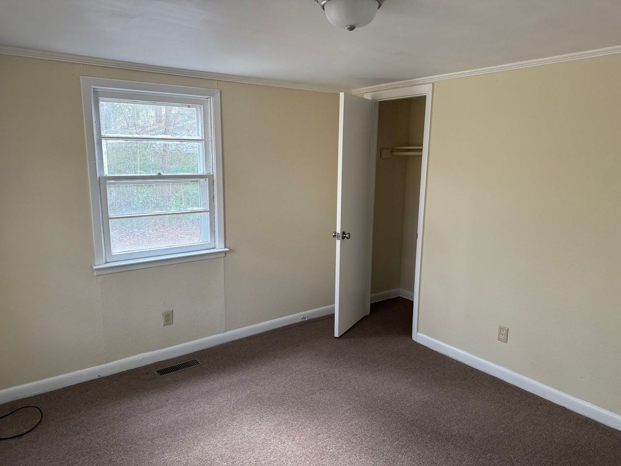 101 Hines Ave - Photo 4 of 16