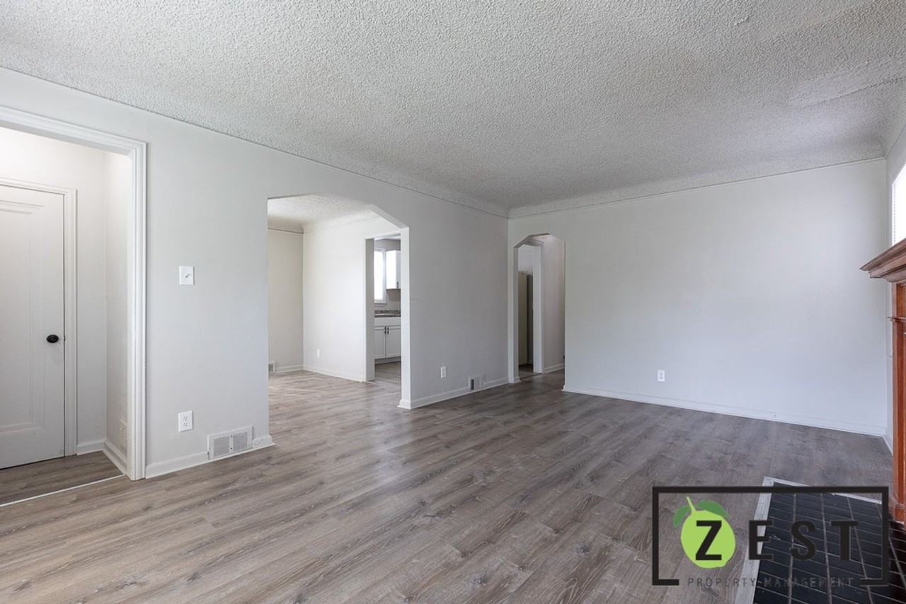 19743 Freeland St - Photo 6 of 29