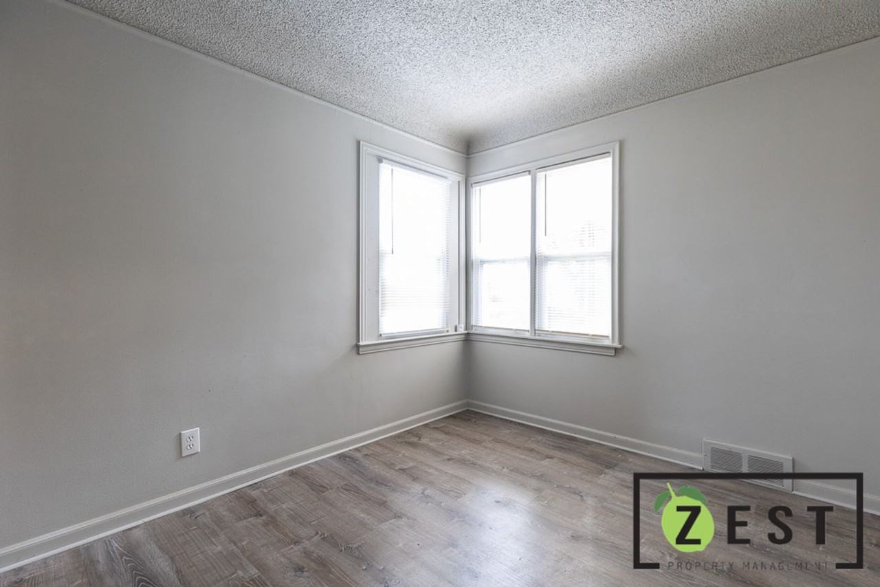 19743 Freeland St - Photo 7 of 29