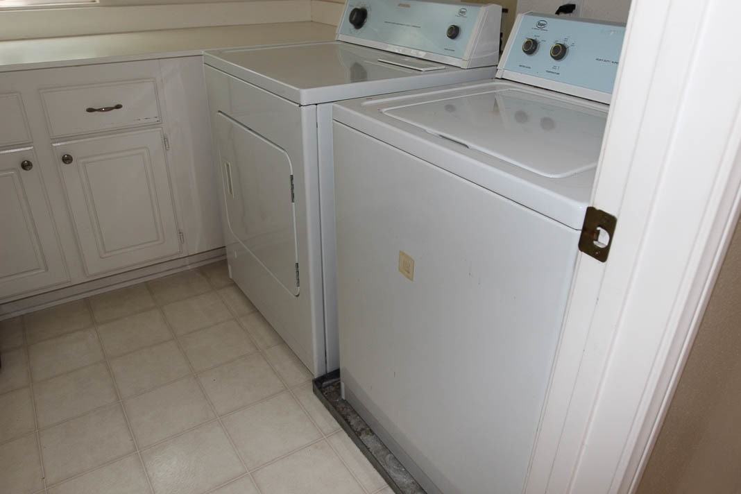 8930 Bayshore Ln - Photo 6 of 8