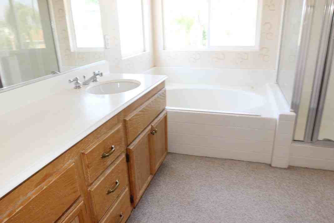 8930 Bayshore Ln - Photo 7 of 8