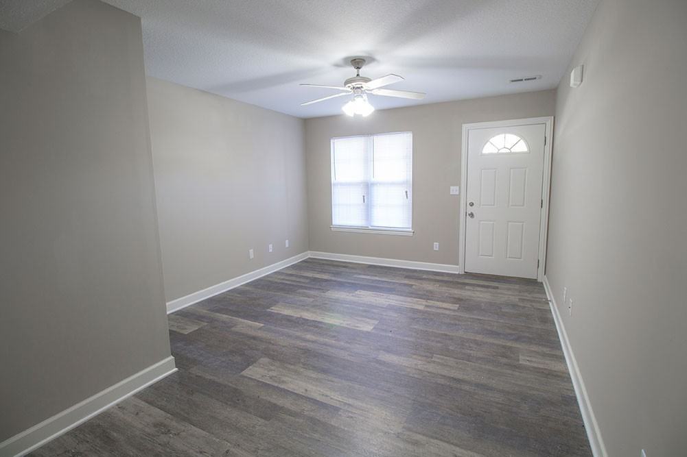 1311 Raleigh Dr - Photo 6 of 34