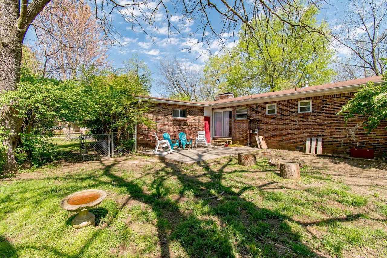 2371 W Ora Dr - Photo 5 of 18