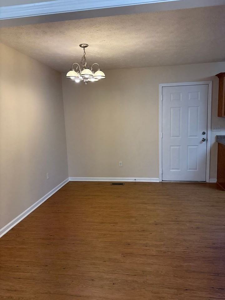 231 Forrestwood Dr - Photo 5 of 17