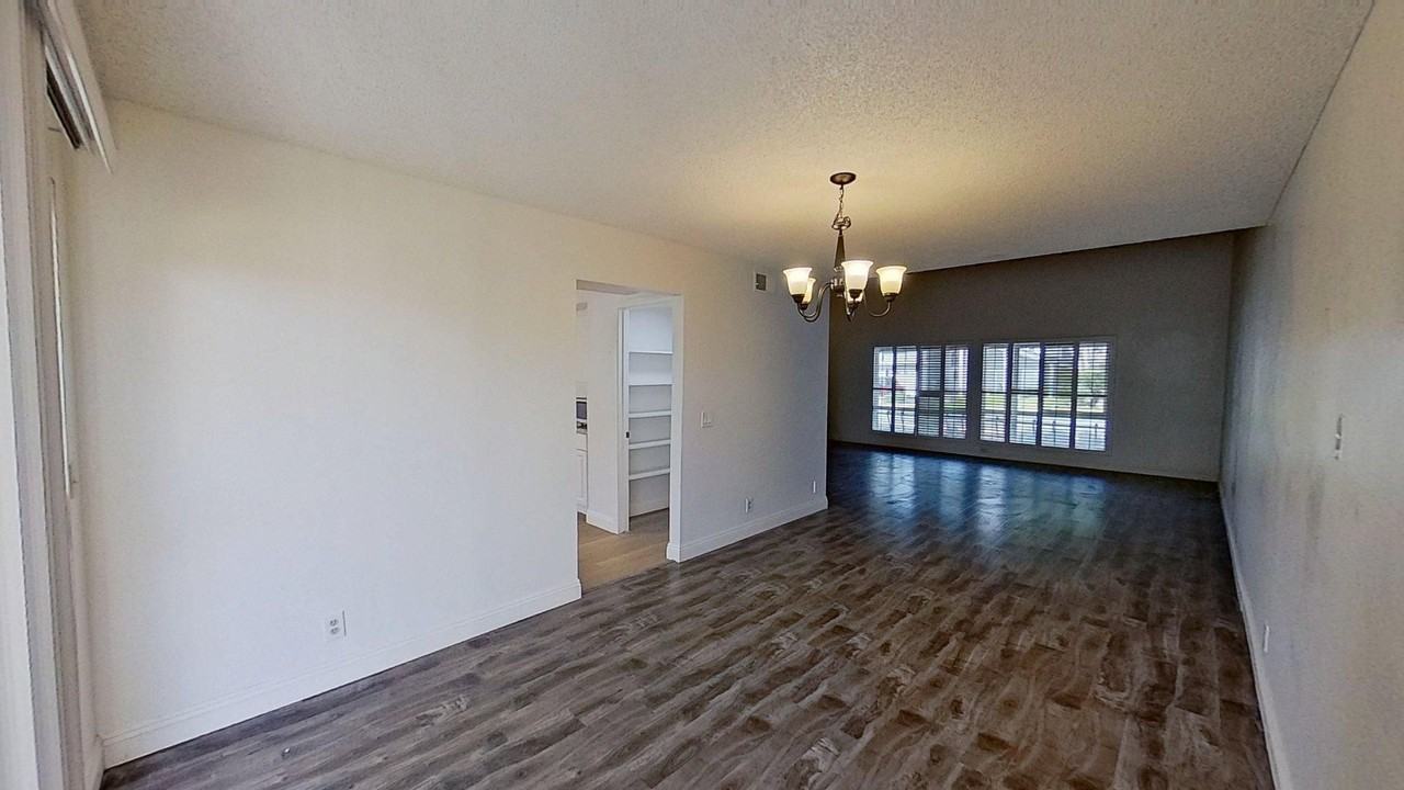 520 Shoshoni Ave - Photo 6 of 33