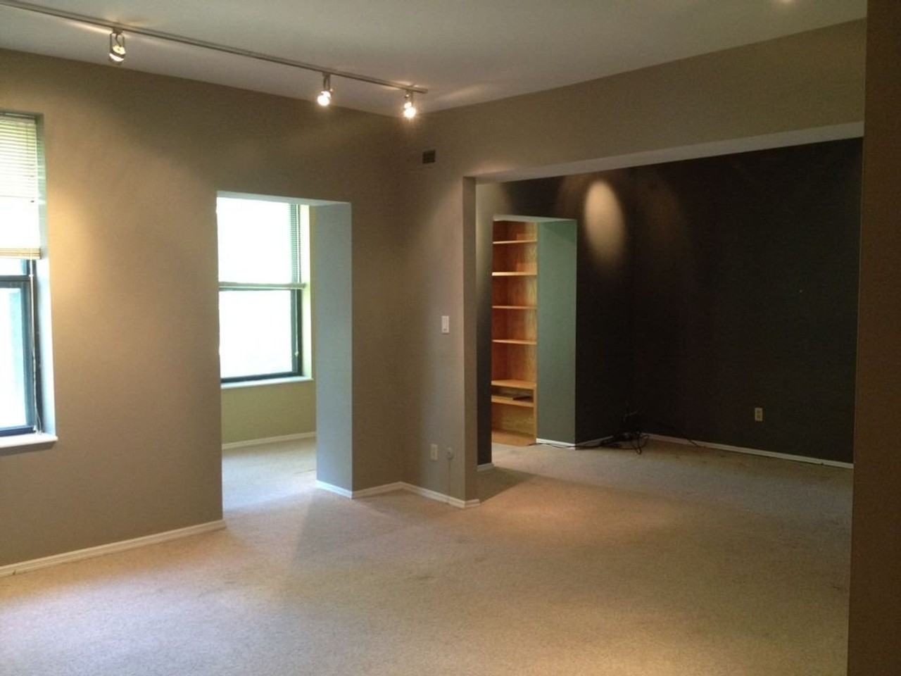 5554 Waterman Blvd - Photo 3 of 19