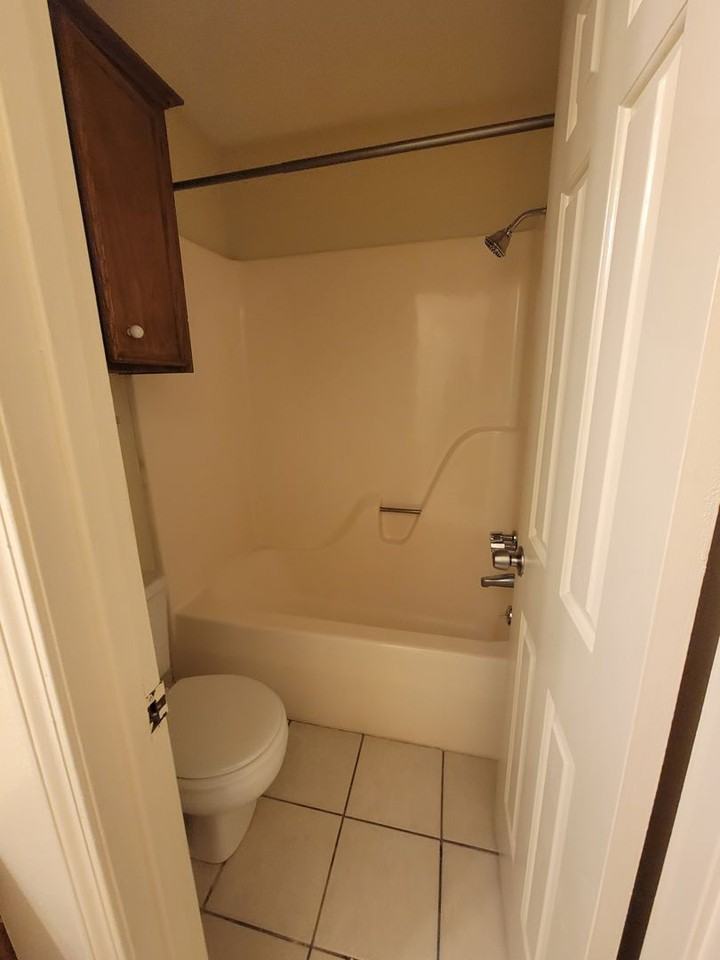 4429 Hermosa Dr - Photo 3 of 11