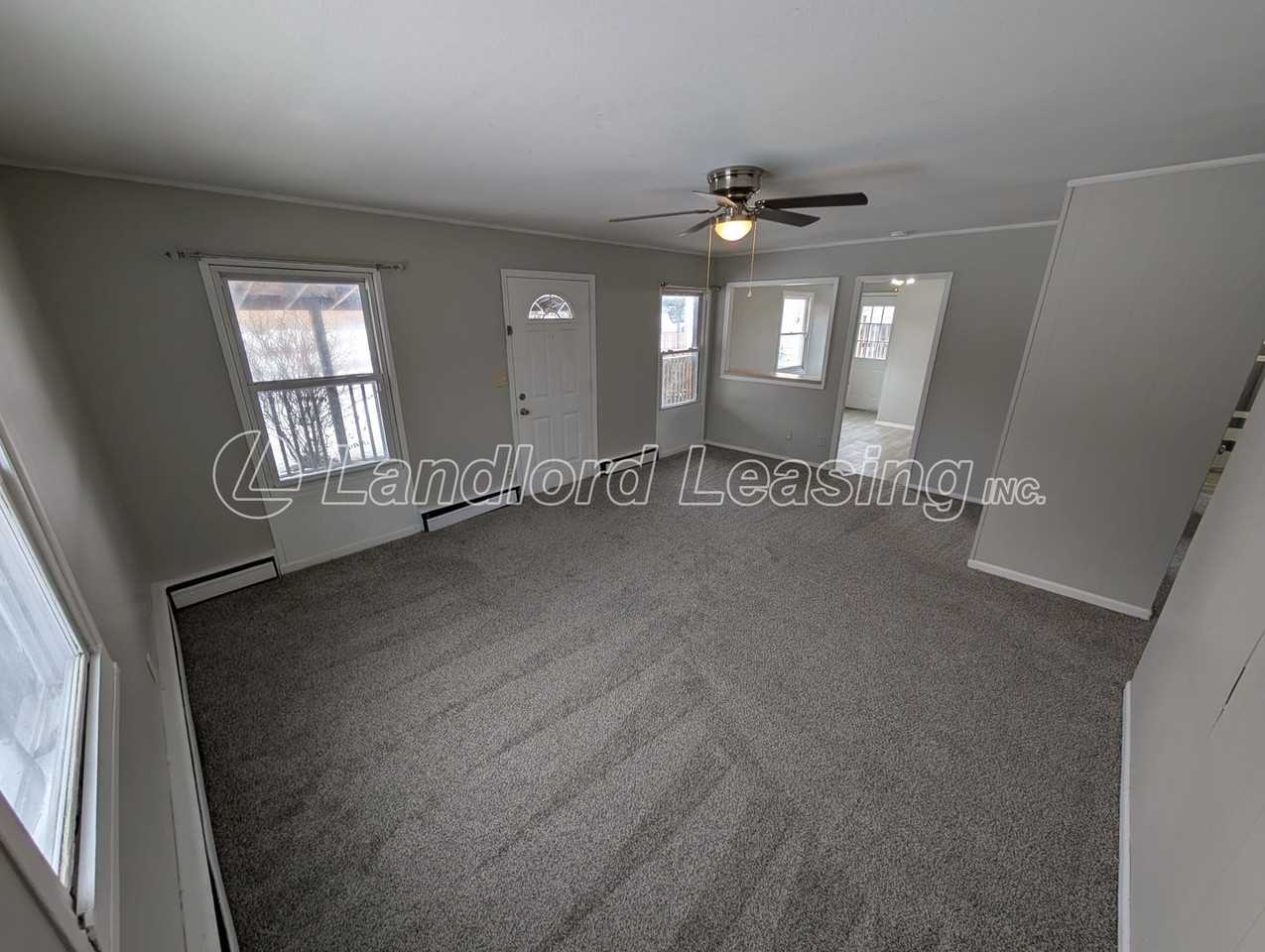 2733 G St - Photo 2 of 13