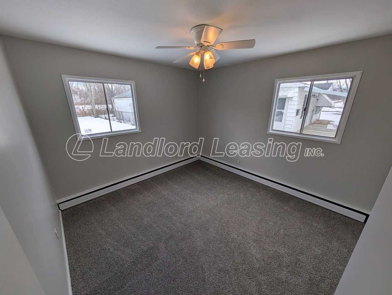 2733 G St - Photo 7 of 13