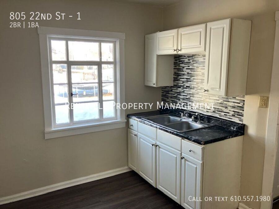 805 22nd St #1 - Photo 2 of 11