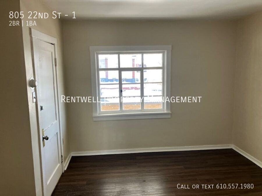 805 22nd St #1 - Photo 7 of 11