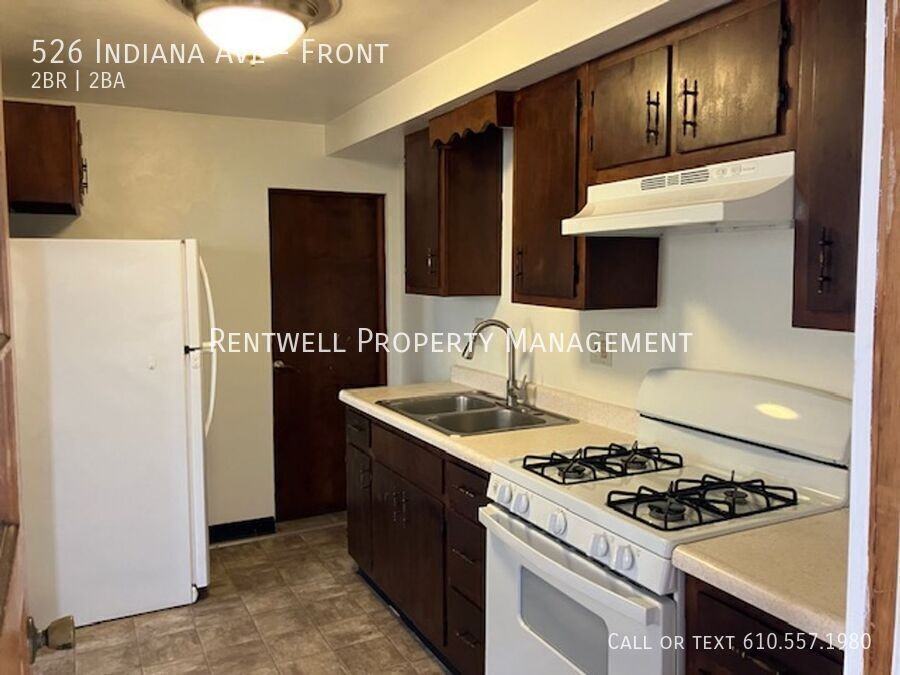 526 Indiana Ave - Photo 3 of 14