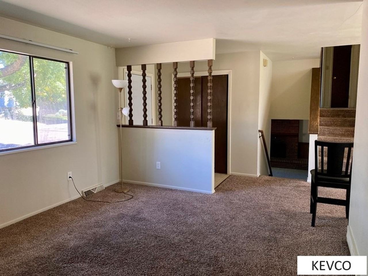 2554 Newport Dr - Photo 3 of 20