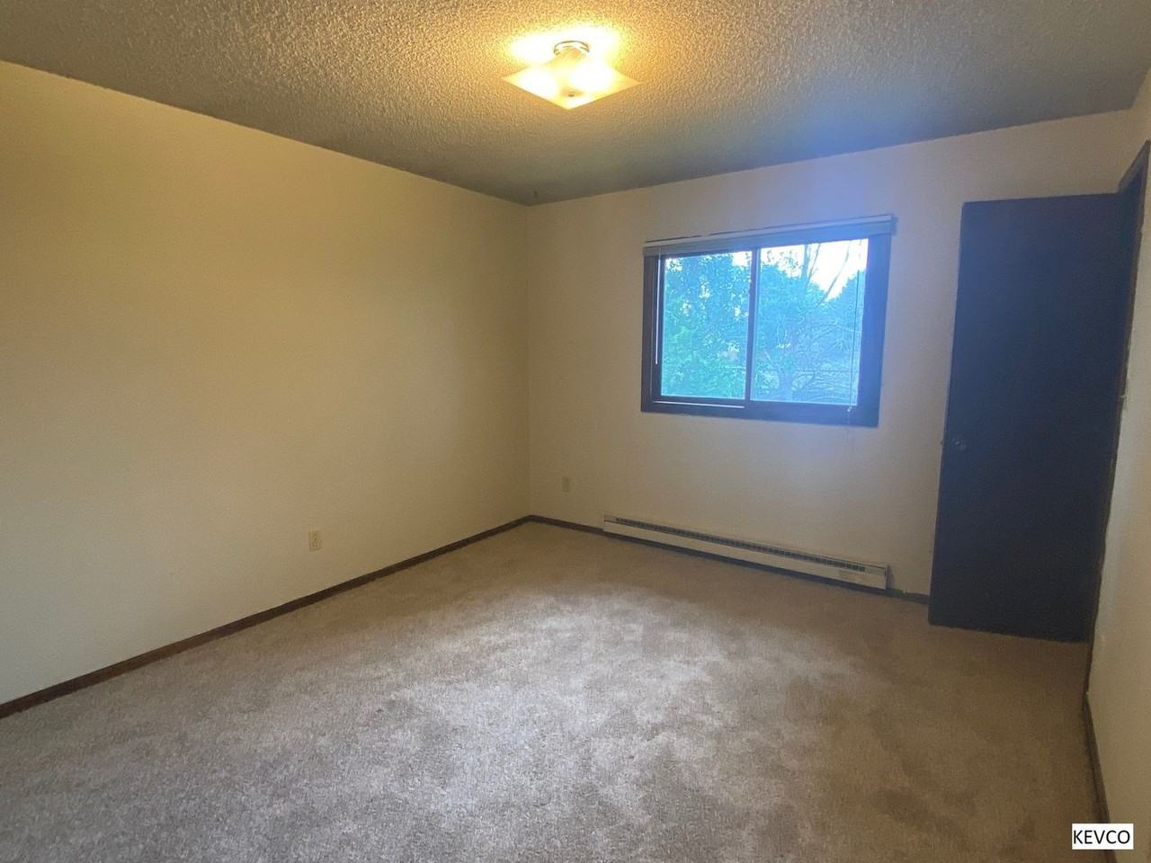 2701 Adobe Dr - Photo 4 of 12