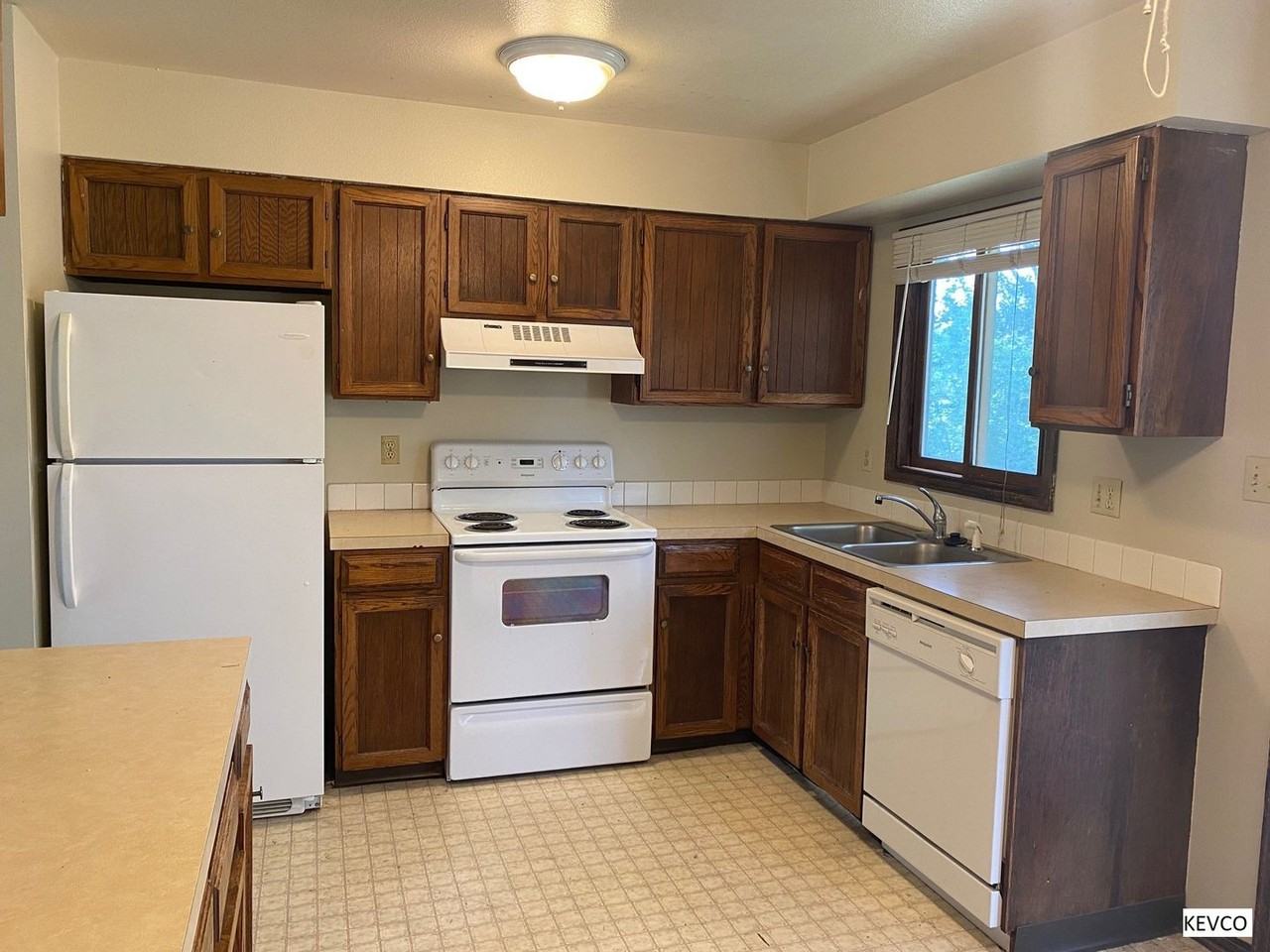 2701 Adobe Dr - Photo 6 of 12