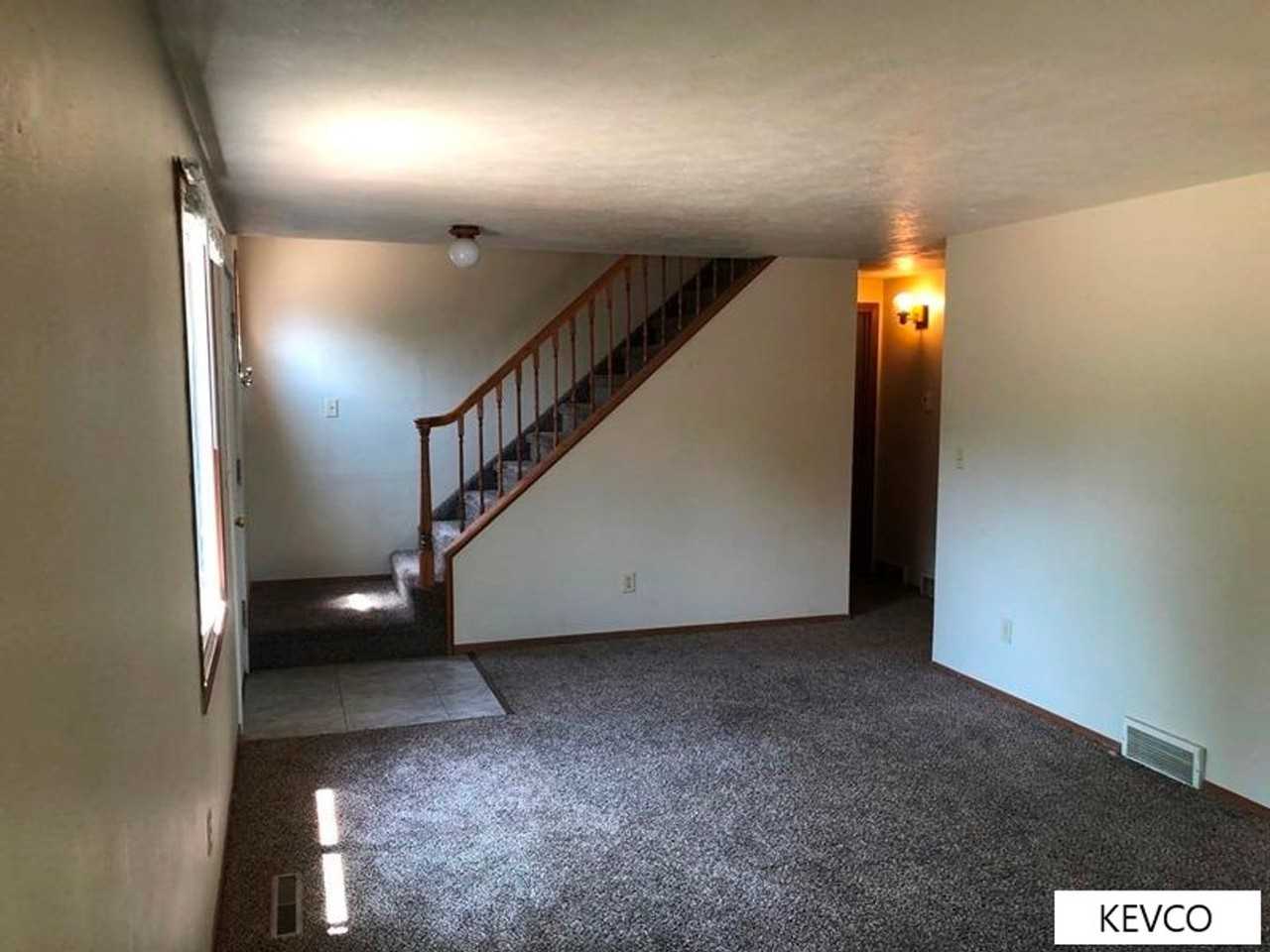 3107 Kittery Ct - Photo 4 of 24