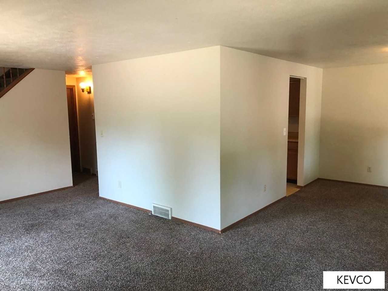 3107 Kittery Ct - Photo 5 of 24