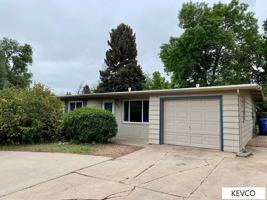 featured image of 711 W Prospect Rd