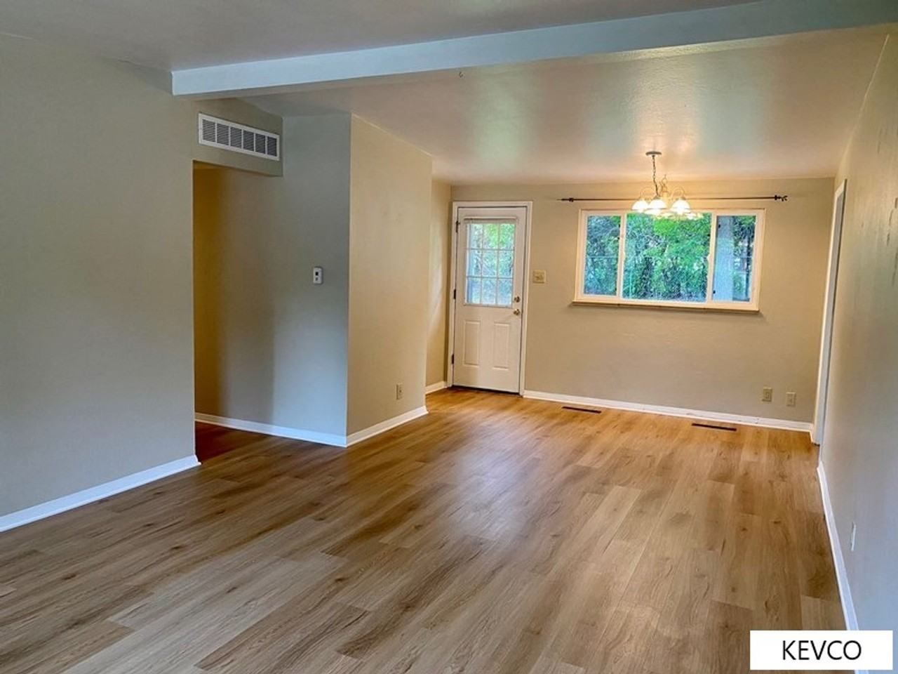 711 W Prospect Rd - Photo 5 of 21