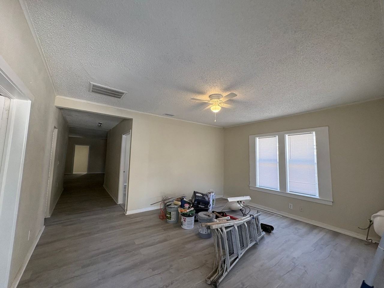 1215 E 24th Ave - Photo 2 of 11