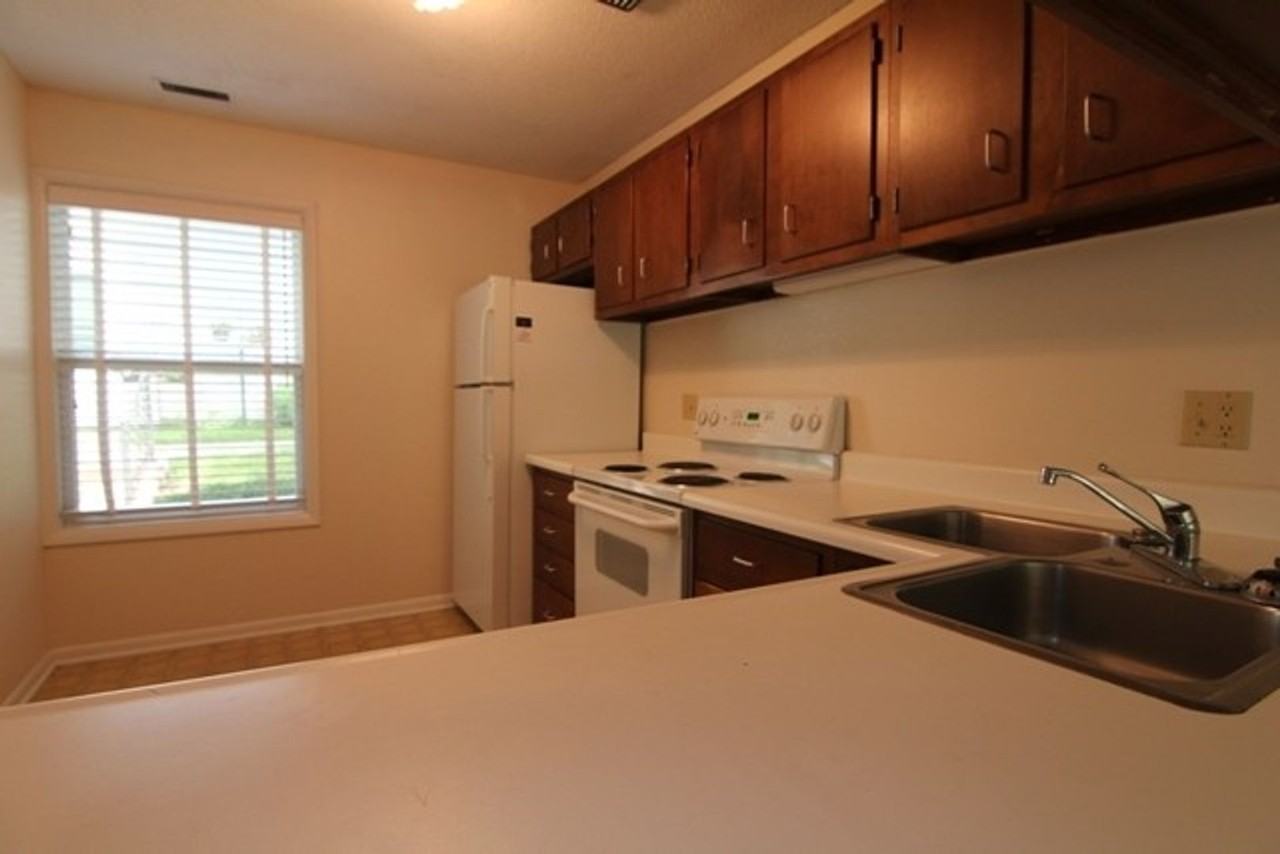 1220 Village Rd #7 - Photo 3 of 6