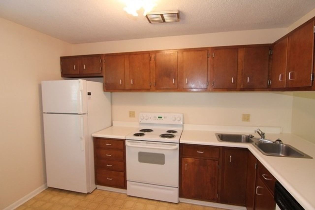 1220 Village Rd #7 - Photo 4 of 6