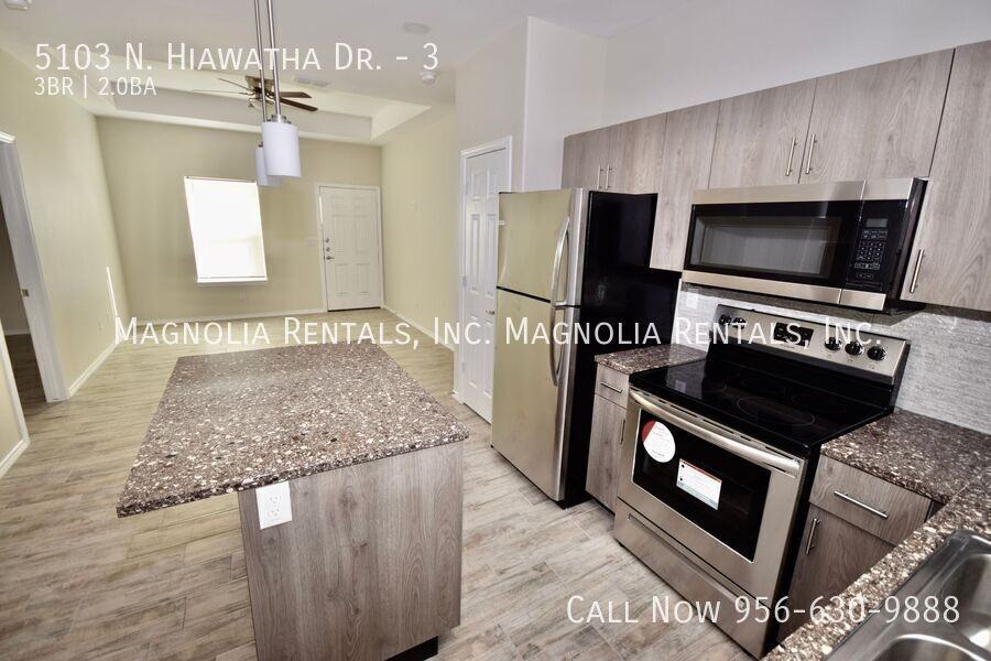 5103 N Hiawatha Dr #3 - Photo 6 of 29