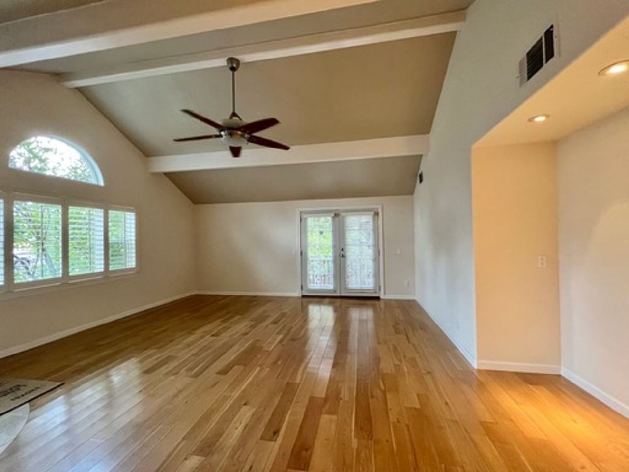 2109 Morlan Dr - Photo 4 of 30