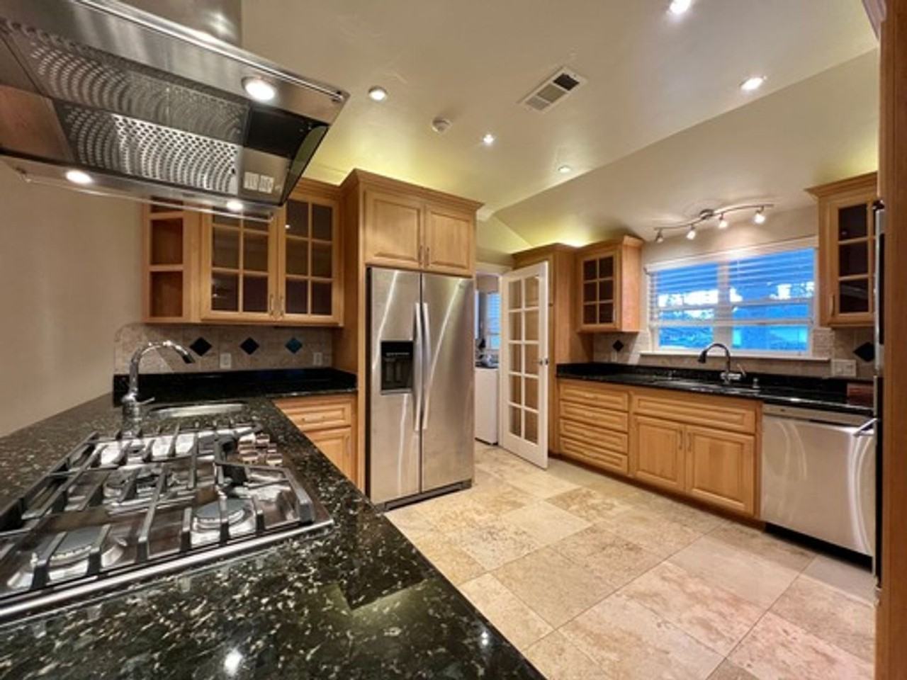 2109 Morlan Dr - Photo 7 of 30