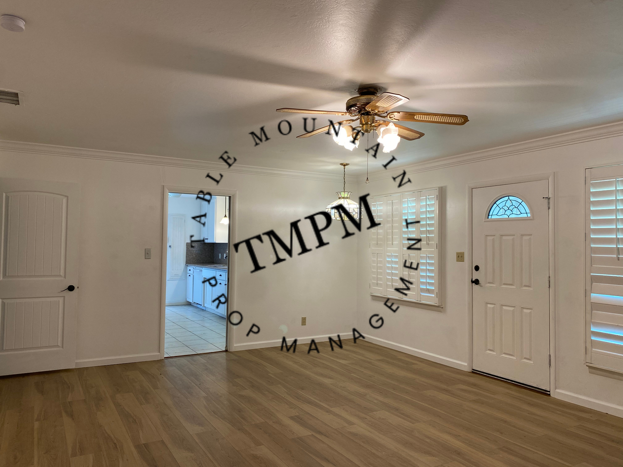 2510 Yard St - Photo 2 of 9