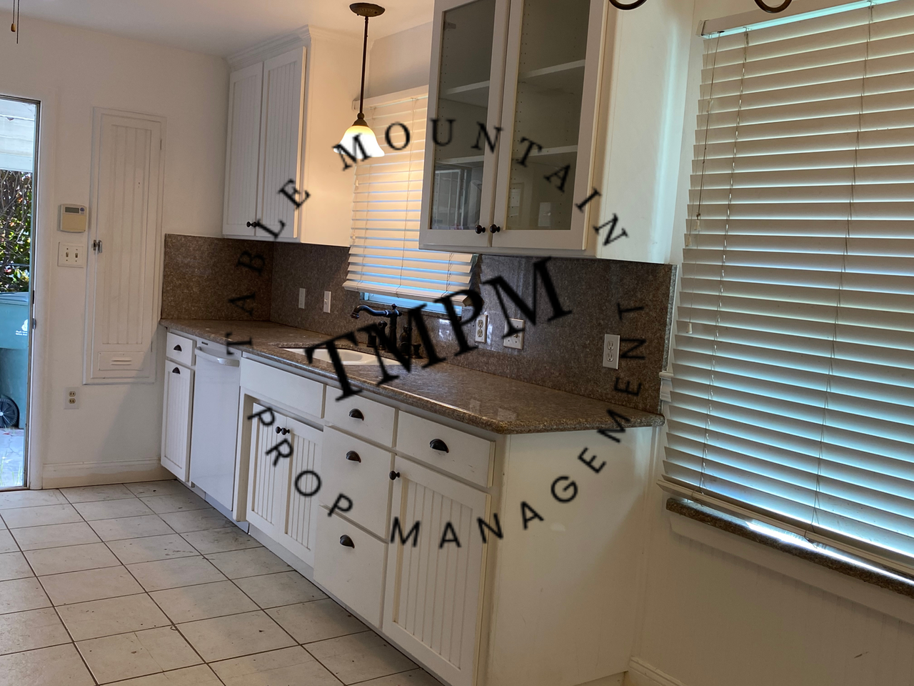 2510 Yard St - Photo 6 of 9