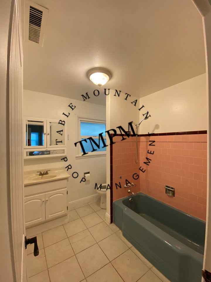 2510 Yard St - Photo 7 of 9